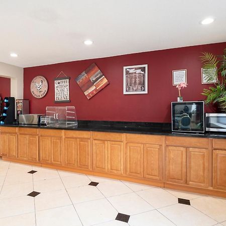 Oyo Townhouse Houston Airport North Hotell Exteriör bild